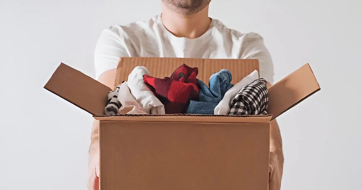 How To Pack Clothes Efficiently For Moving